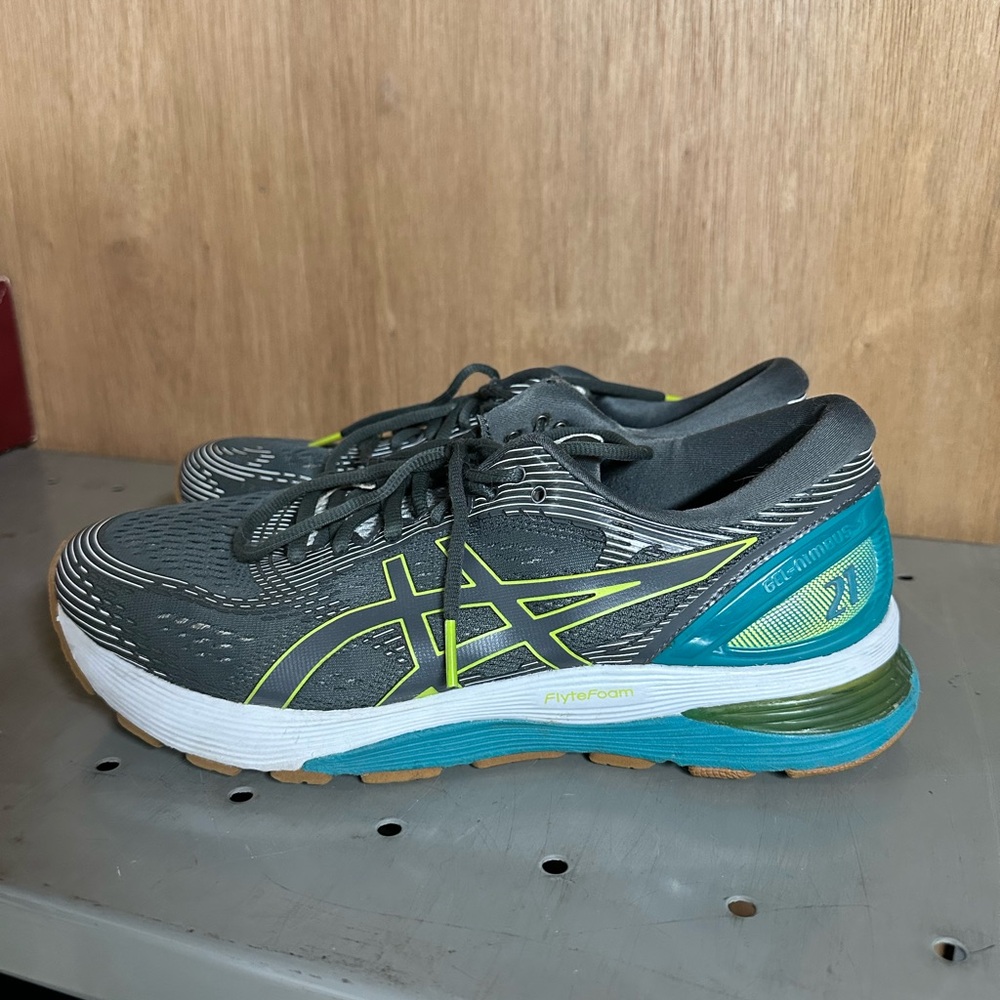 Asics Gel Nimbus 21